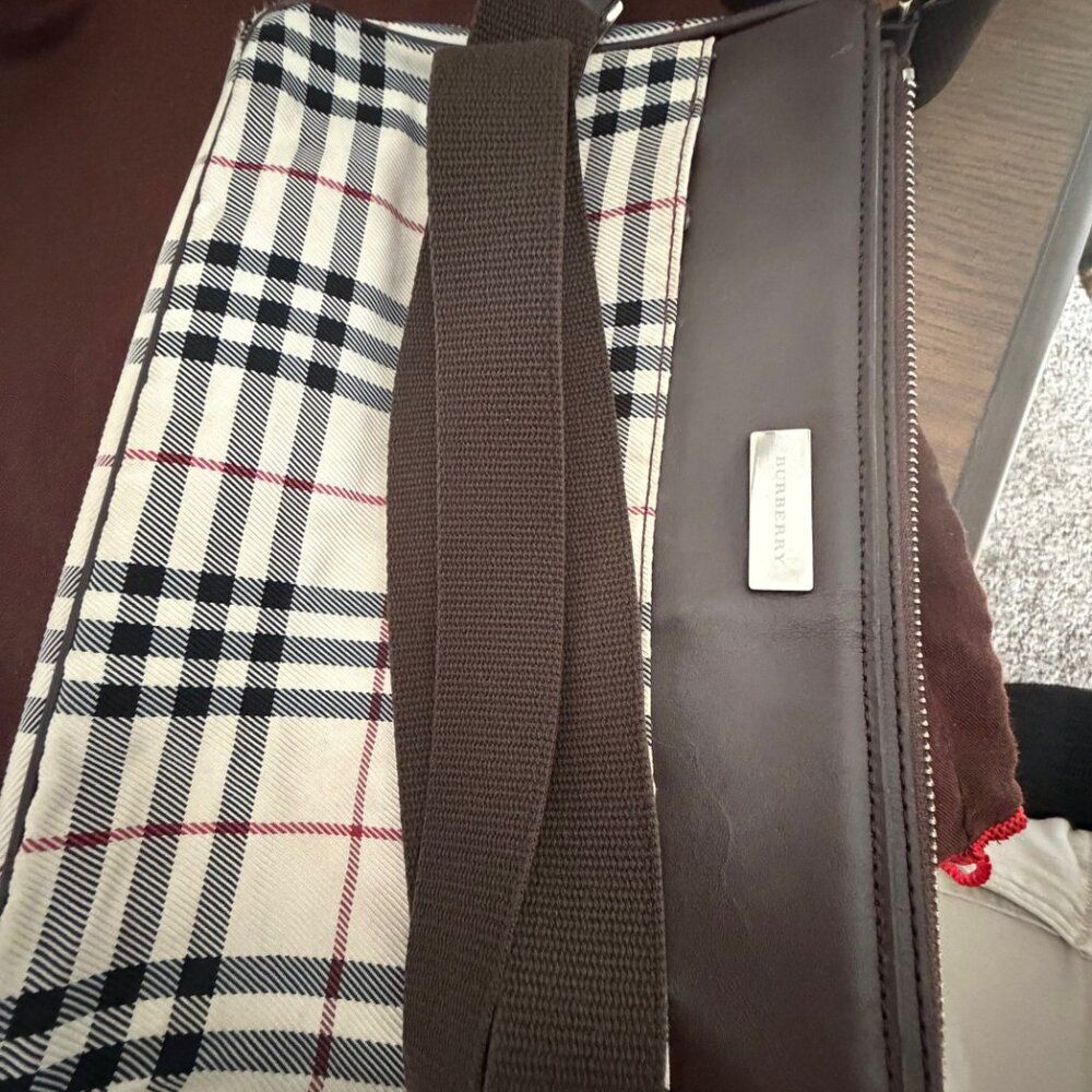 Burberry House Check Crossbody Bag Plaid Canvas Leather Purse Bag - Picture 9 of 14